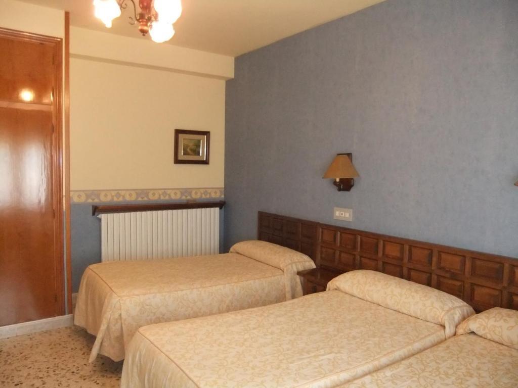 Hotel Latre Broto Zimmer foto